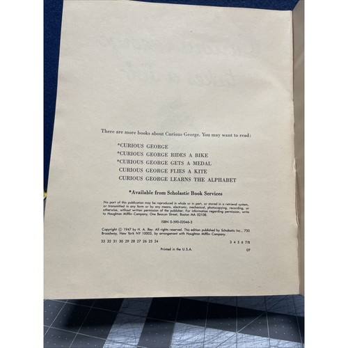 Neugieriger George nimmt einen Job an von H A Rey 1947 Texter Softcover Buch LESEN - Bild 3 von 5