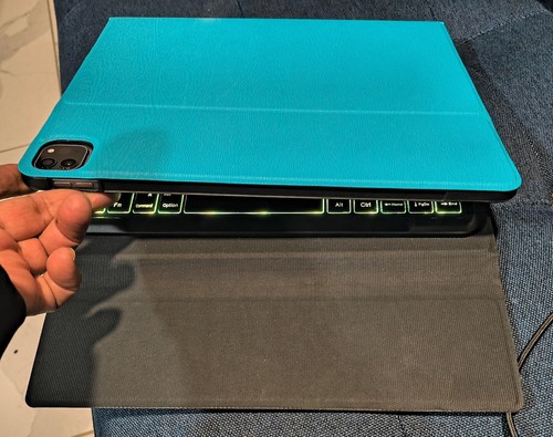 Tastatur Hülle für iPad Pro 12,9 Zoll 6./5./4./3. Gen & iPad Air 13 Zoll (M2) - Bild 2 von 2
