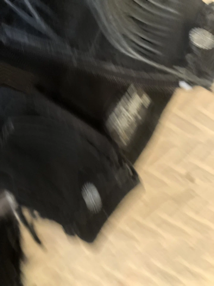 Botas Minetonka de cuero negro con flecos talla 8  Foto 3 de 4