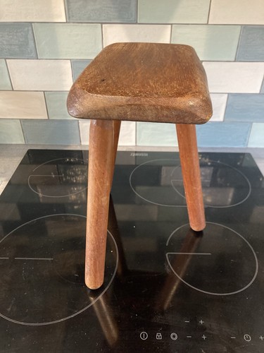 Vintage Wooden Rustic Handmade 3 Legged Stool UNUSUAL 30.5cm Tall 25cm Widest - Picture 5 of 9