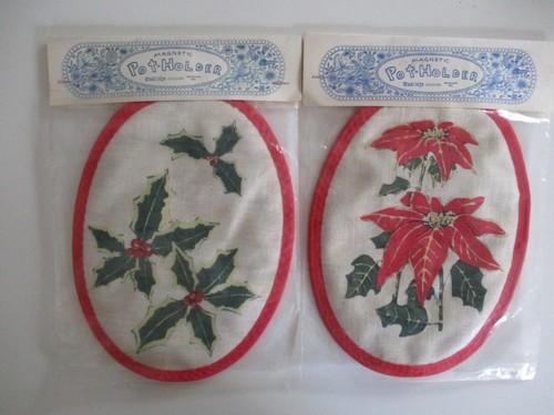 2 VINTAGE WOODCHIPS DESIGNERS MAGNETIC CHRISTMAS POTHOLDERS NEW 2 VINTAGE WOODCHIPS DESIGNERS MAGNETIC CHRISTMAS POTHOLDERS NEW