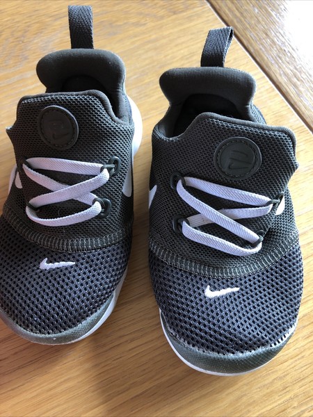 Boys 6.5 trainers Clearance