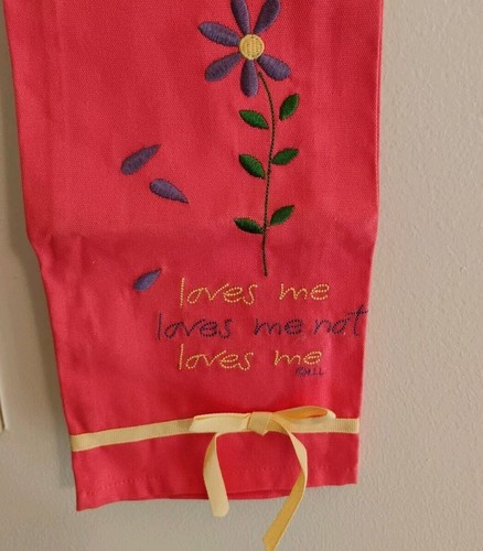 Cracker Barrel Kitchen / Guest Towel "loves me loves me not"NWT - Picture 7 of 12