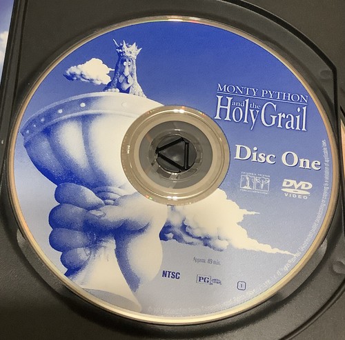 Monty Python And The Holy Grail (DVD) - Picture 2 of 6