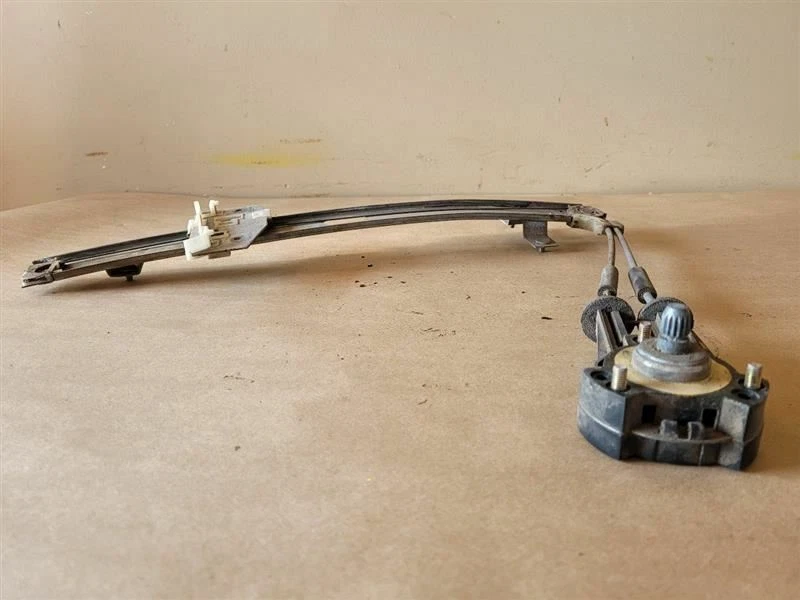 Passenger Right Front Window Regulator Fits 87-93 MAZDA B-2200  - Image 3 of 4