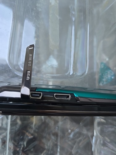 DXG Twist DXG-599V HD High Def Digital Palm Video Camcorder Green/Teal With Case - Picture 8 of 12