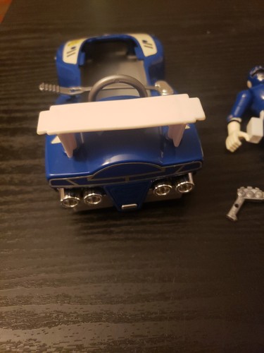 Vintage 1997 Power Rangers Turbo Rangers Blue Car & Blue Ranger Bandai w/Gun - Picture 3 of 6