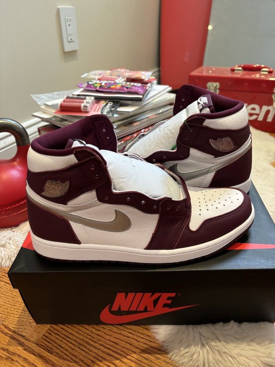 Nike Air Jordan 1 Retro High OG Bordeaux White 555088-611