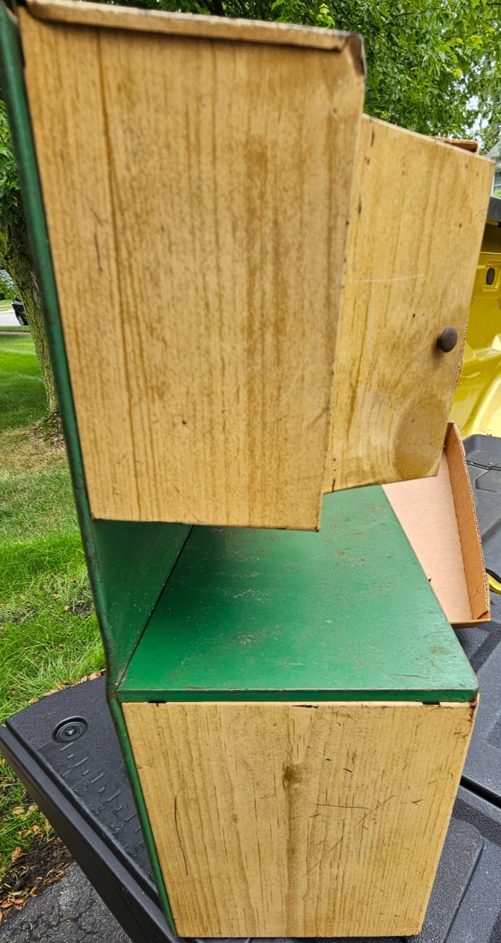 Picture 2 of 8