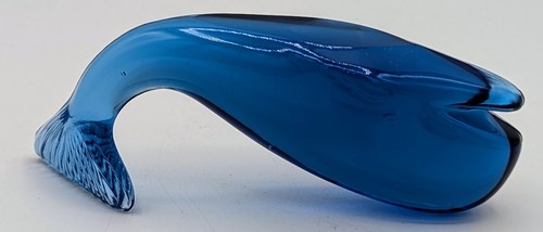 VTG Original Signed w Number FENTON Art Glass Cobalt Blue Whale Paperweight 5" - Picture 11 of 19