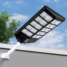 Outdoor Commercial 2kW LED Solar Street Light IP67 Dusk-to-Dawn Road Lamp+Pole