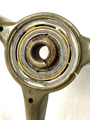 ORIGINAL 63?4?5?6?7?8?FORD STEERING WHEEL,GREEN,THREE SPOKE,MUSTANG,FAIRLANE,ETC - Picture 5 of 10