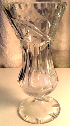 Vintage Bud Vase Lead Crystal Footed Clear Etched Leaf 7.75" - Picture 4 of 16