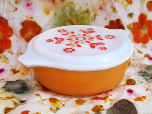 PYREX Friendship 471 Casserole & Lid 20-C 1pt Birds Flowers Vintage Orange Red - Picture 2 of 15