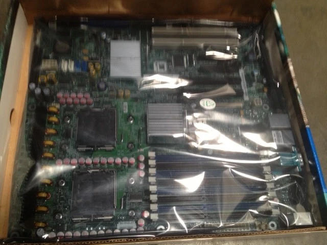 (NEW) Intel S5000PSLSASR, LGA771 Socket Motherboard E11025-103 ,E12267-003 - Image 3 of 4
