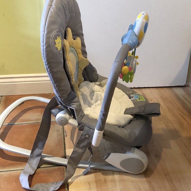 chicco balloon bouncer aster