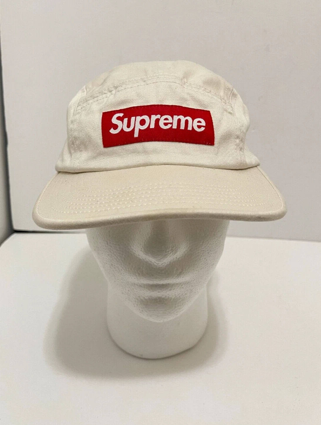Casquette de camp Supreme en sergé chino lavé (FW20) beige neutre kaki boîte logo sangle