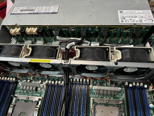 Placa madre Supermicro 24 bahías SFF 219U-10 SYS-2029U-TRTP CTO Server X11DPU 2xPSU - Imagen 11 de 23