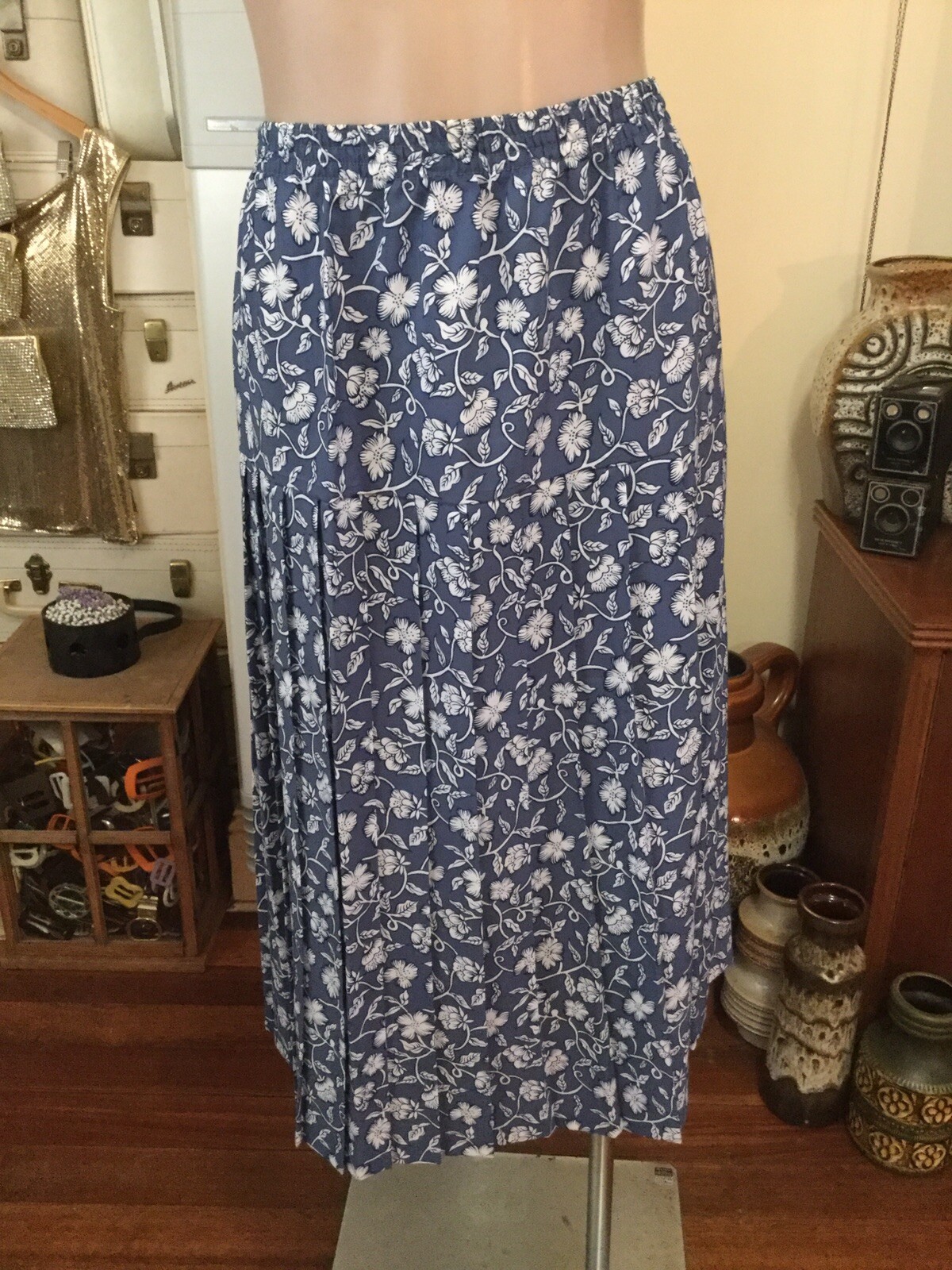 Picture 7 of 12