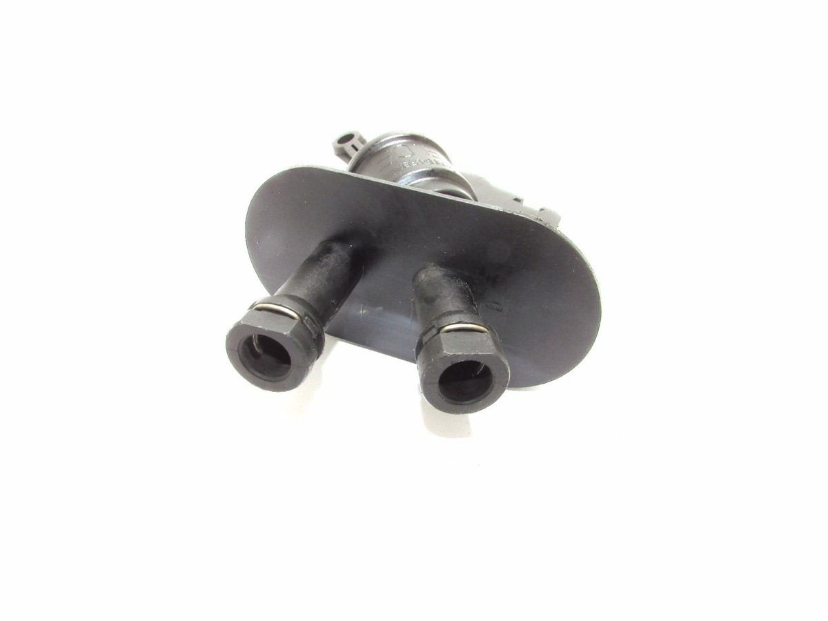 FORD FIESTA MK6 V 5 CLUTCH MASTER CYLINDER 2S61-7A543-AC Fusion