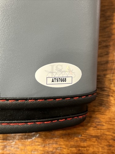 Nate Diaz Signed UFC Boxing Glove JSA Coa Autographed - Picture 4 of 6