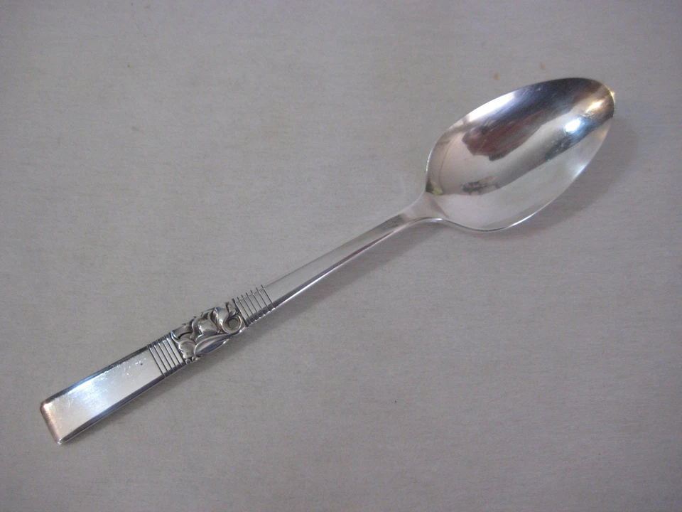 21 Vintage Community Morning Star Silverplate Flatware Teaspoons, 6" Long - Image 2 of 4