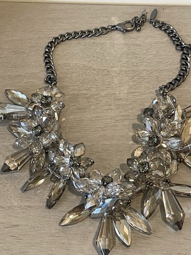 Collana 2 strass Natasha Bib Statement nero fumè e giallo miele nuova senza etichette - Foto 15 di 24
