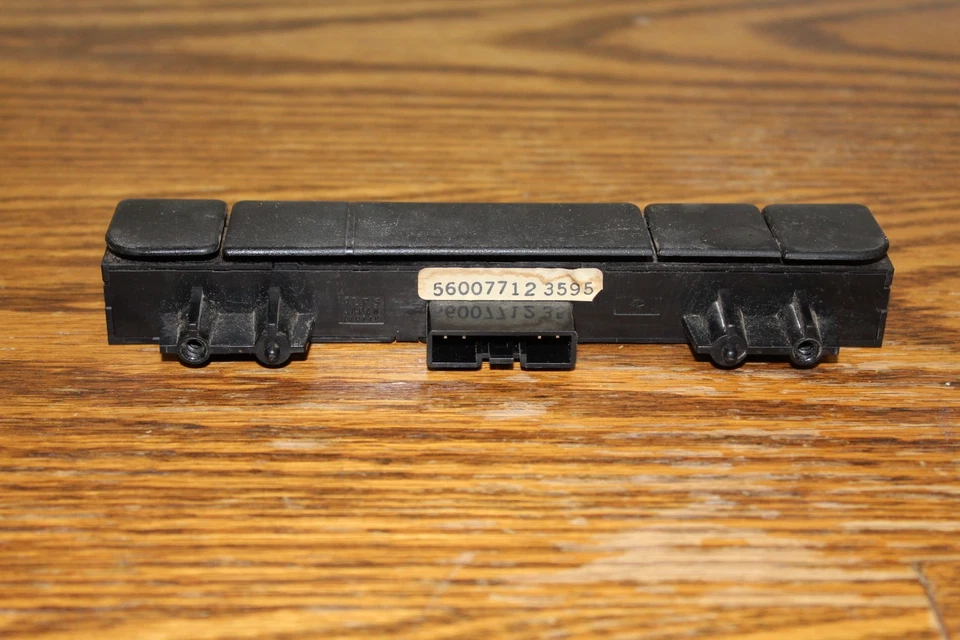 OEM 1995-1996 Jeep Cherokee Cruise Control Switch - Genuine Mopar Part - Image 4 of 4