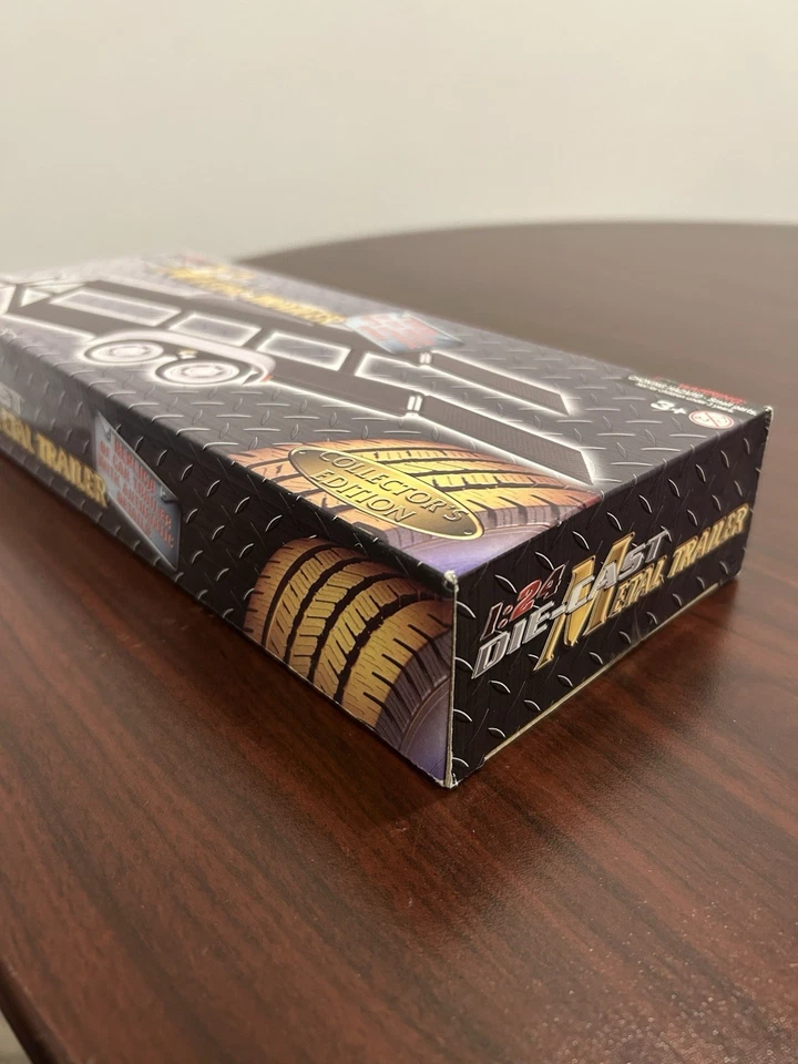 Motor Max 1: 24 比例压铸金属拖车 #76001 收藏版 2 — 第 2/2 张图片