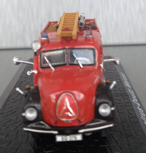 Vintage Fire Car /MAGIRUS-DEUTZ MERCUR/ 1/72 red color - Picture 5 of 11