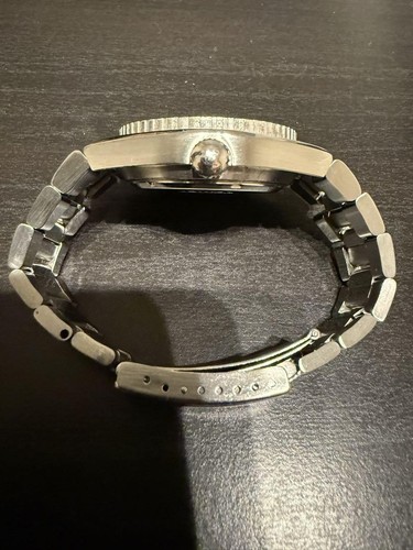 Please Check Omega Seamaster Chronometer Electronic F300Hz - Picture 9 of 10