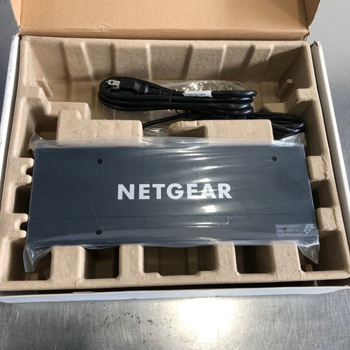 Netgear GS316P 16-Port Gigabit PoE+ Ethernet Unmanaged Switch with FlexPoE - Picture 7 of 11