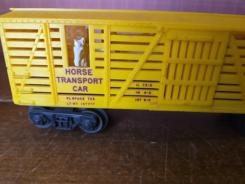 LIONEL Train Car 6473   OPERATING HORSE CAR   - Picture 6 of 16