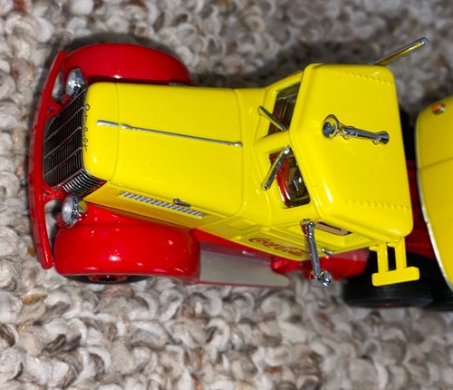 Matchbox Exclusive Edition "Work Refreshed" COCA-COLA Tractor Trailer Peterbilt - Picture 9 of 14