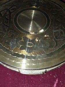 Rex Powder Compact Flapjack 4in Gold Silver Raised Floral c1940s Puff Sifter Vtg