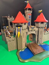 Playmobil Knight  s Empire Castle - 3268 - near complete w/ extras 