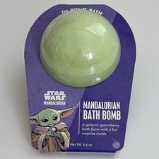 Star Wars Yoda Mandalorian Bath Bomb 7oz With Surprise Inside NEW DA BOMB BATH