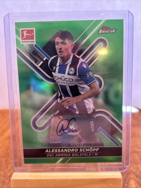 2021-22 Topps Finest Bundesliga - Alessandro Schopf #30 Green Refractor Auto /50