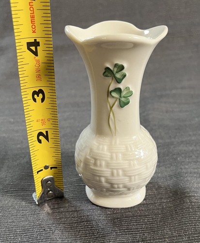 Belleek Shamrock Basketweave Bud Vase Porcelain Ivory Irish Mini Made Ireland - Picture 9 of 9