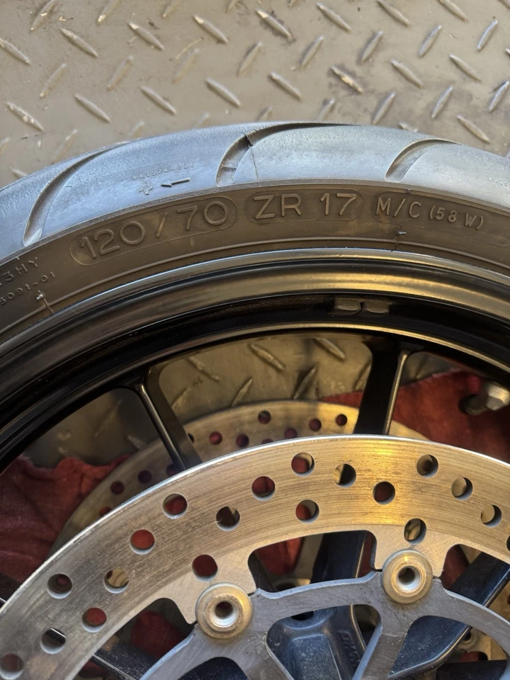 Передний обод колеса с дисками для Ducati Hypermotard 821/939 50122681AA - Изображение 3 из 4