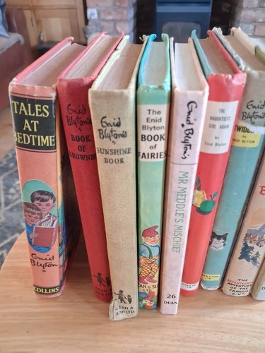 32 x Enid Blyton Vintage Children's Books Job Lot Bundle  - Picture 3 of 4