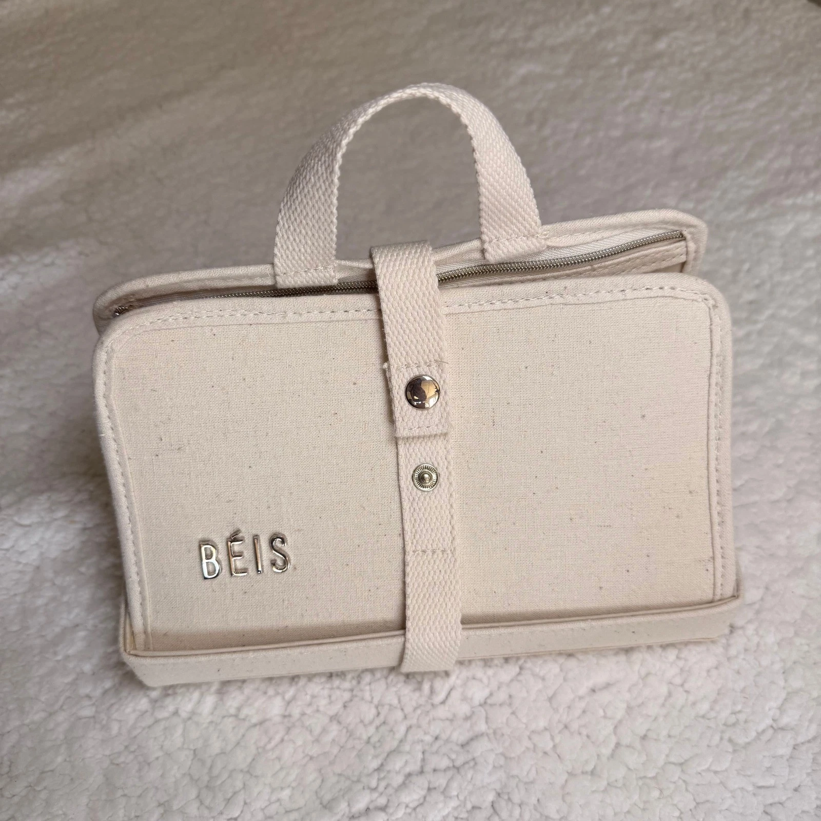 NWOT BEIS Dope Kit Travel Organizer in Beige
Opens in a new window or tab