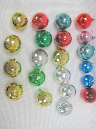 Bradford Kunststoff Spiegelkugel Disco Reflektor 21 Weihnachtsschmuck  - Bild 2 von 5