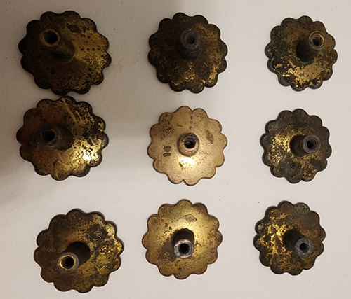 Vintage JB Decorative Furniture Knobs Set of 9 Brass & White Enamel Provencial - Picture 4 of 9