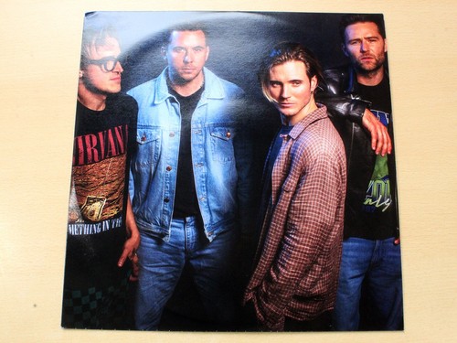 McFly/Power Play/2023 BMG Gatefold LP/Yellow Vinyl/EX - Picture 6 of 9