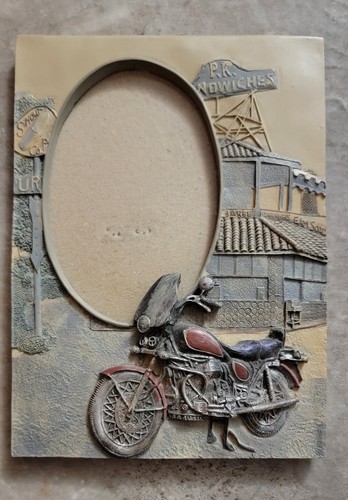 Used Textured Motorcycle Theme Picture Frame 3.5 X 5 Inch Photo Oval Window - Picture 1 of 2