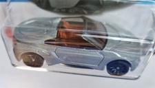 2023 Hot Wheels BMW i8 Roadster in 1/64 # HKH44 HW Elektroauto E Car Green Speed