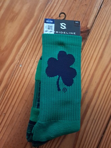 Strideline Notre Dame Fight Irish NCAA Licensed Crew Socks  - Bild 1 von 2