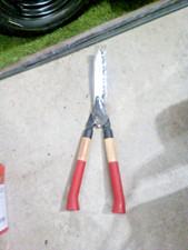 Corona Clipper Hedge Shears HS 3900