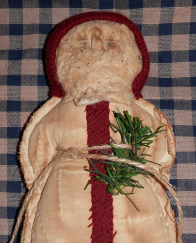 Primitive Rustic Santa / Stitch-Sculpted Face / Tea Stained Quilt Body 10" - Picture 7 of 10